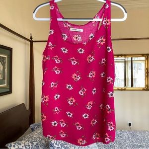 Never worn! Pink Floral Flowy Tank Top - Size Medium (M) - Old Navy